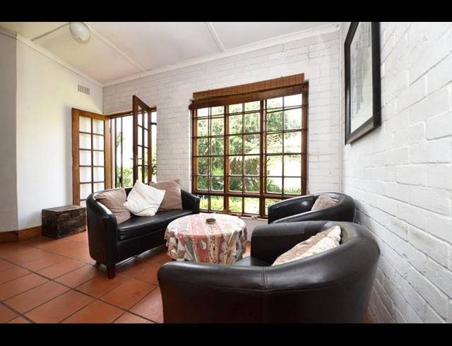 3 BEDROOM HOUSE FOR SALE IN KENSINGTON